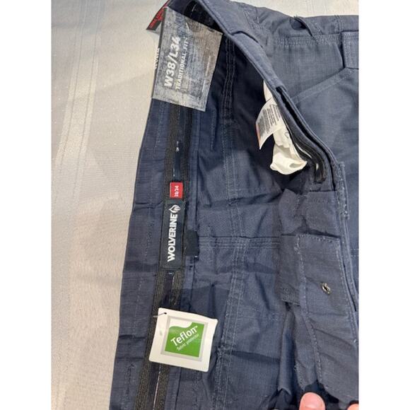Wolverine Men’s 38x34 Tactical Emergency Work Pants Navy Ripstop Cargo NWT - Picture 3 of 5